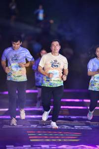 BIB: 
                            <button type="button" onclick="openModal(25219234)" class="btn btn-primary btn-sm float-right btn-popup" data-toggle="modal" data-target=".modal-high-quality">
                        <i class="fas fa-shopping-cart"></i> Add to Cart
                    </button>
                                            <button type="button" onclick="isThisMe(25219234, true)" class="btn btn-success btn-sm float-right btn-popup btn-isme hidden" data-toggle="tooltip" data-placement="bottom" title="นี่คือรูปของคุณใช่ไหม คลิกที่นี่เพื่อเอาเข้าอัลบั้ม">
                        <i class="fas fa-plus"></i> Add to album
                    </button>
                    <button type="button" onclick="isThisMe(25219234, false)" class="btn btn-warning btn-sm float-right btn-popup btn-isnotme hidden">
                        <i class="fas fa-ban"></i> Remove from album
                    </button>